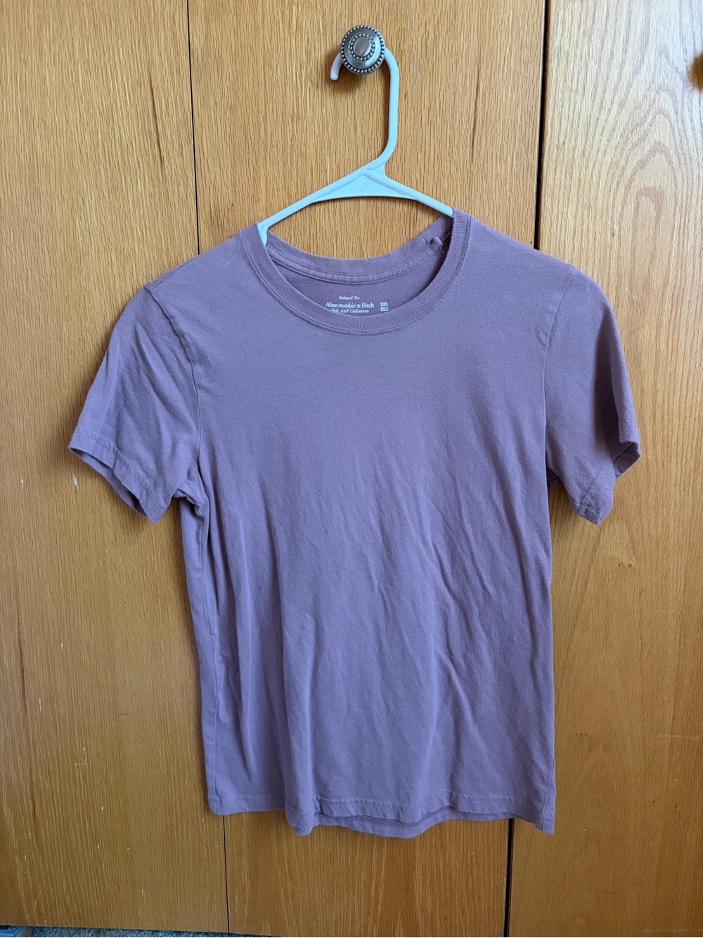 Abercrombie relaxed tee in mauve